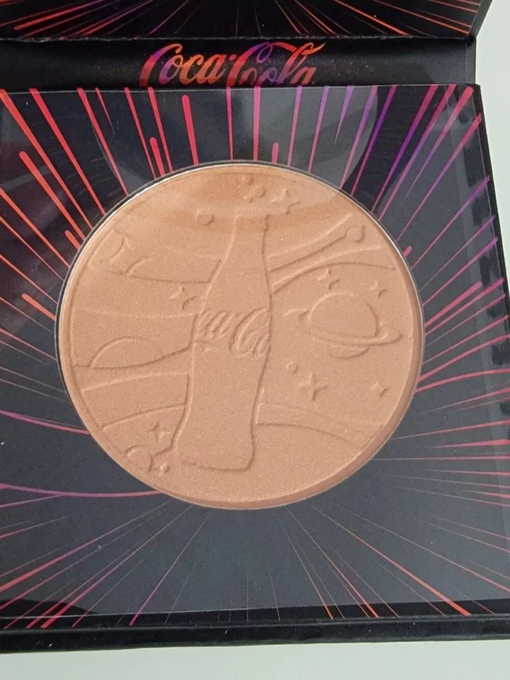 Revolution: Coca~Cola Highlighter Powder Compact